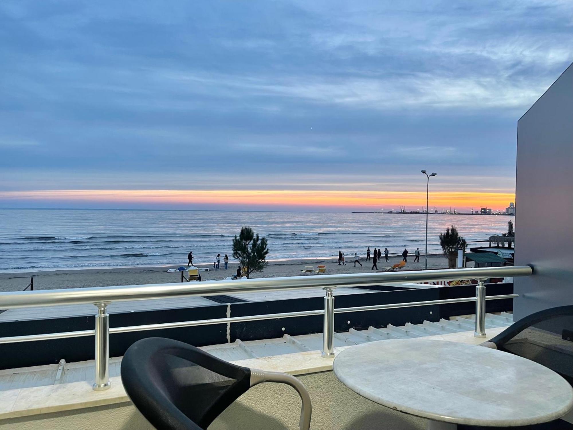Luxurious Dreamy Seaview Apartment Durrës Exteriör bild